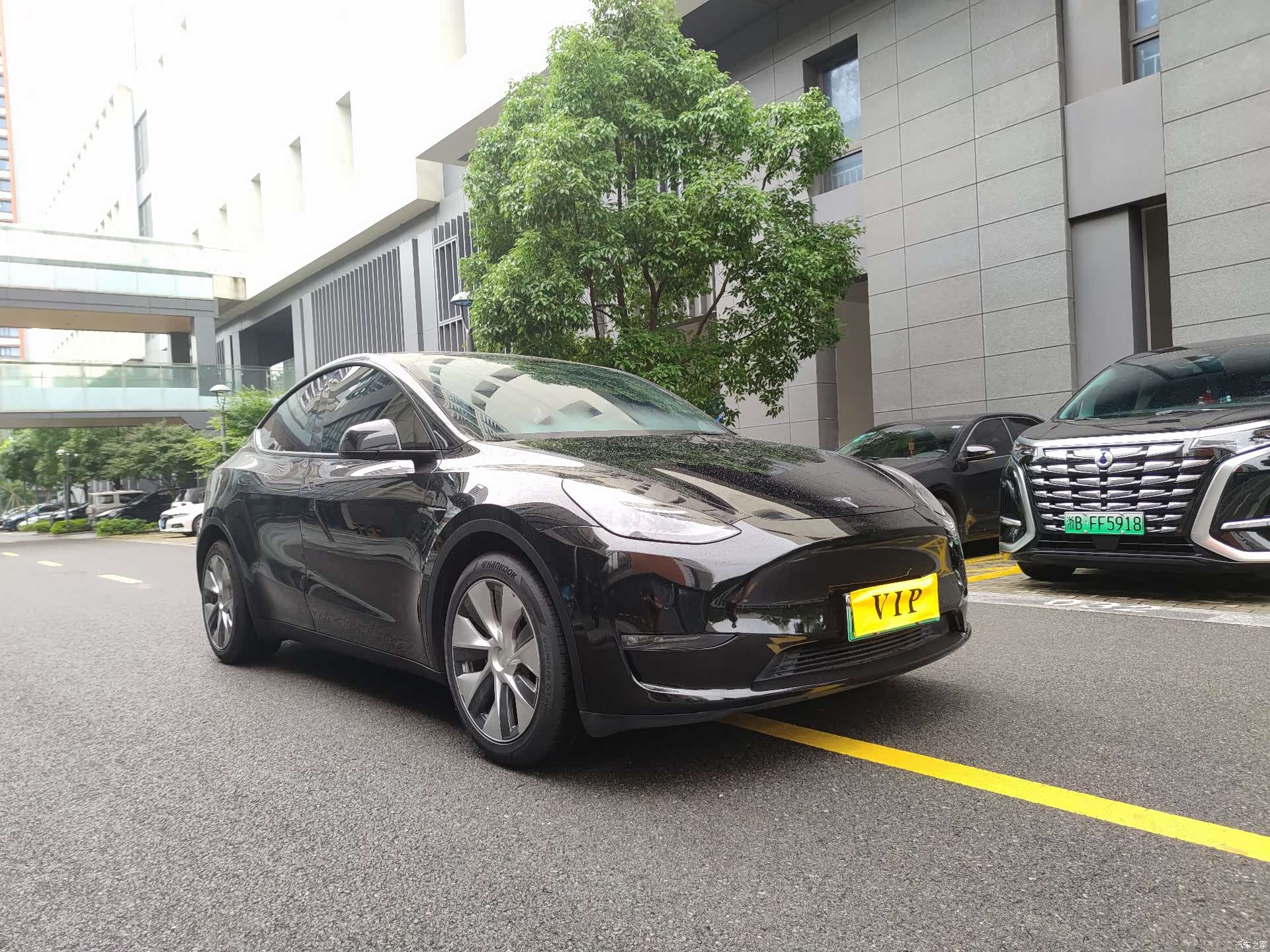 Tesla Model Y, 2021 3