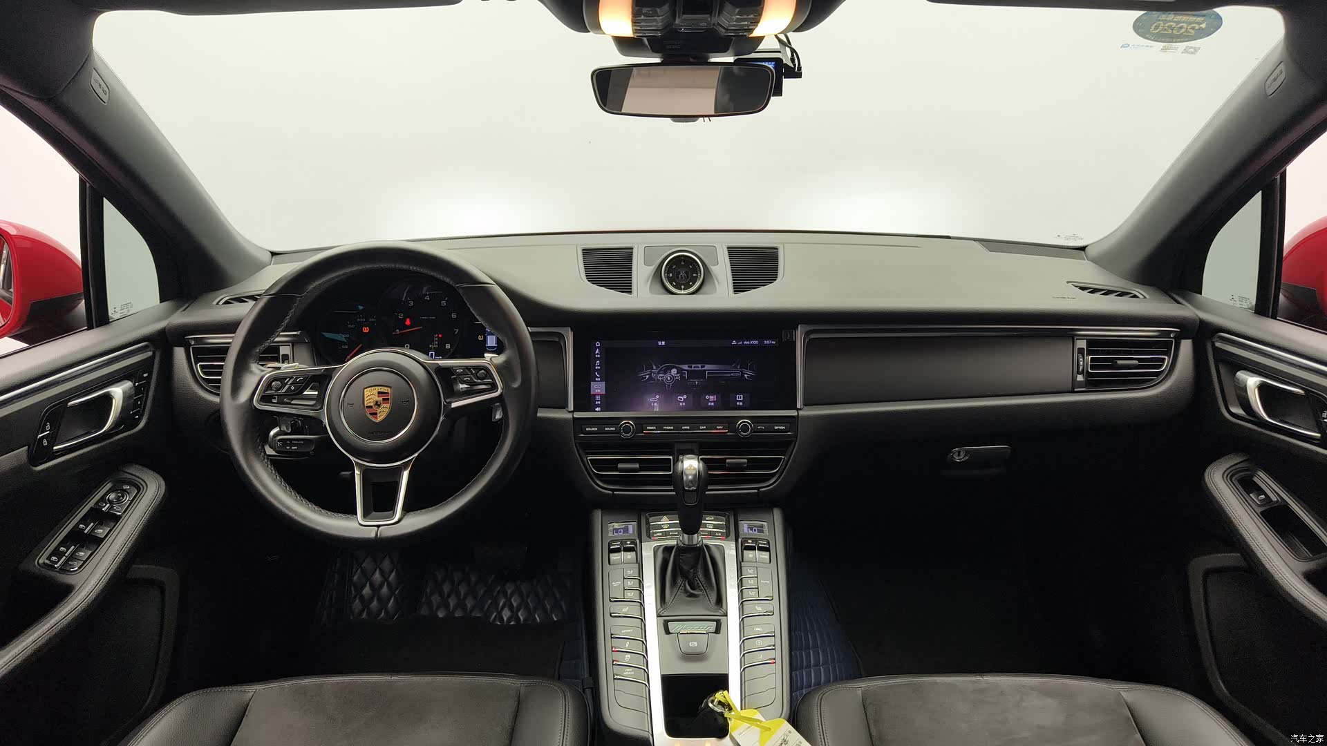 Macan Macan, 2019 11