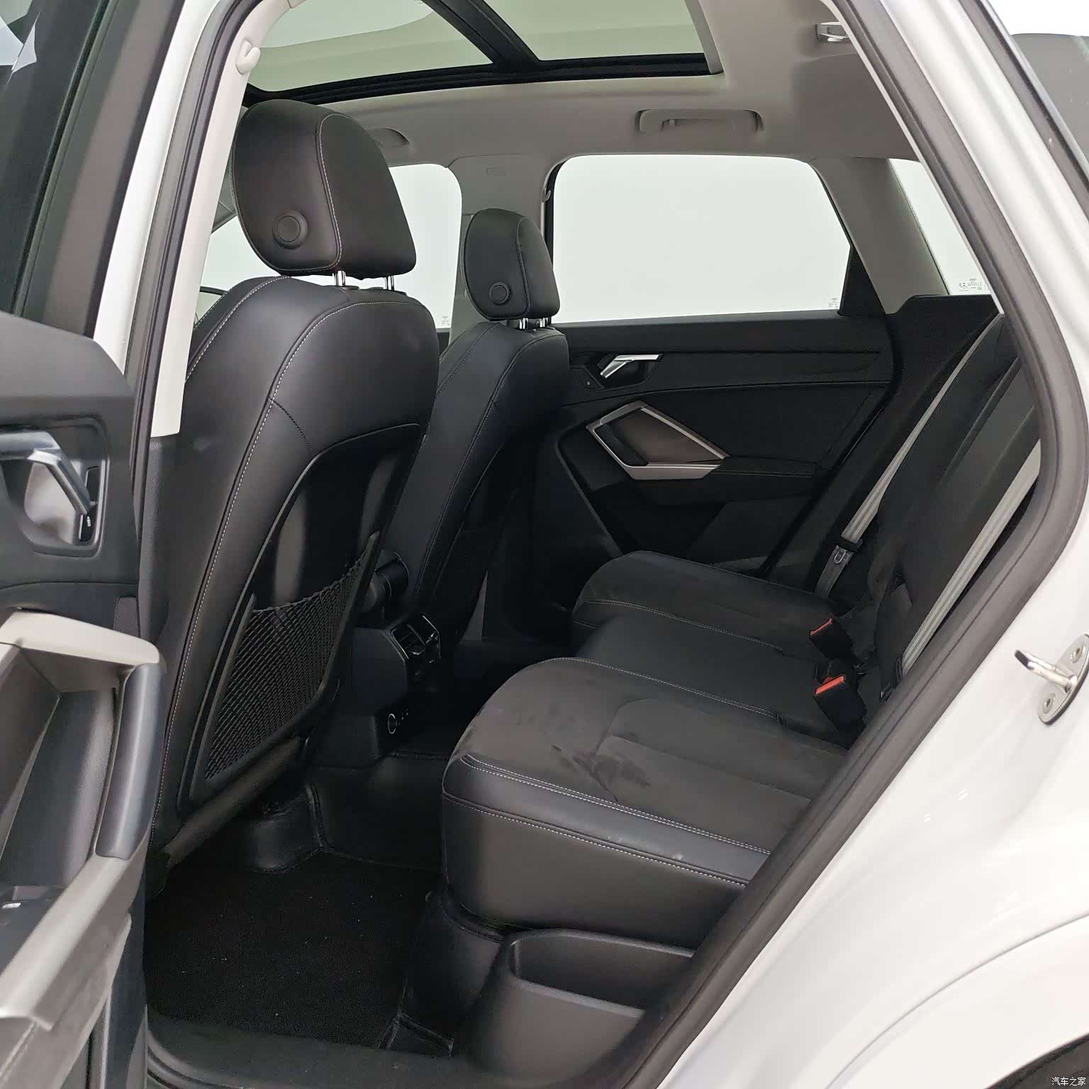 Audi Q3, 2023 9
