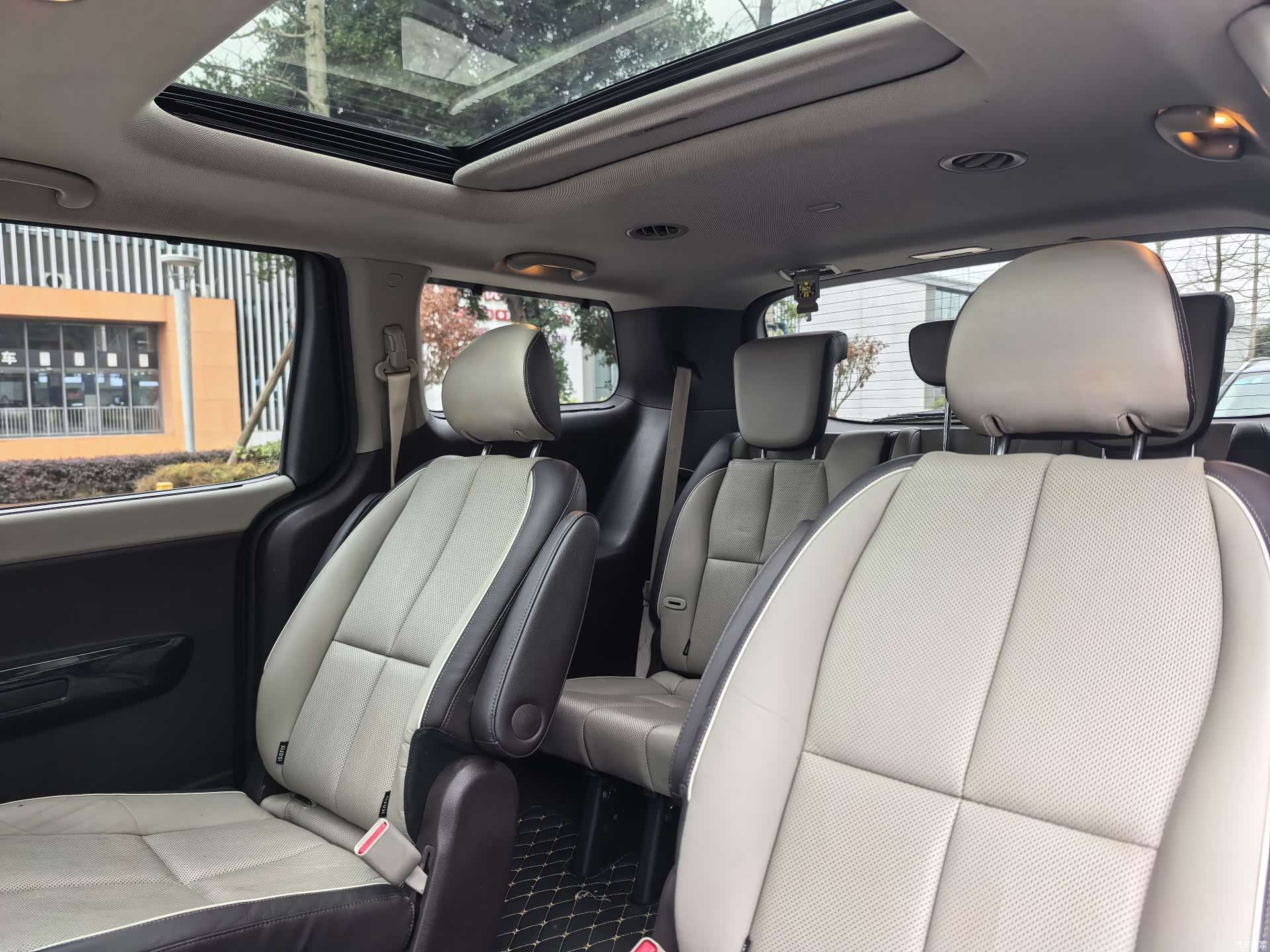 Kia Carnival, 2017 18