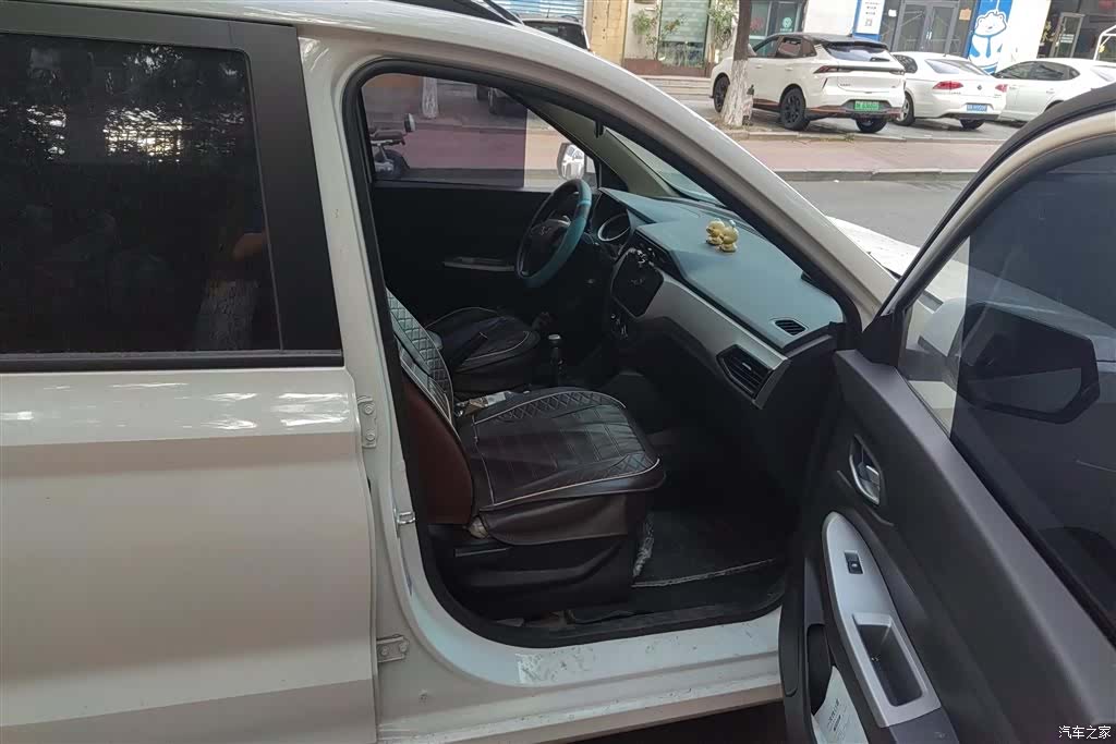 Wuling Hongguang, 2021 8