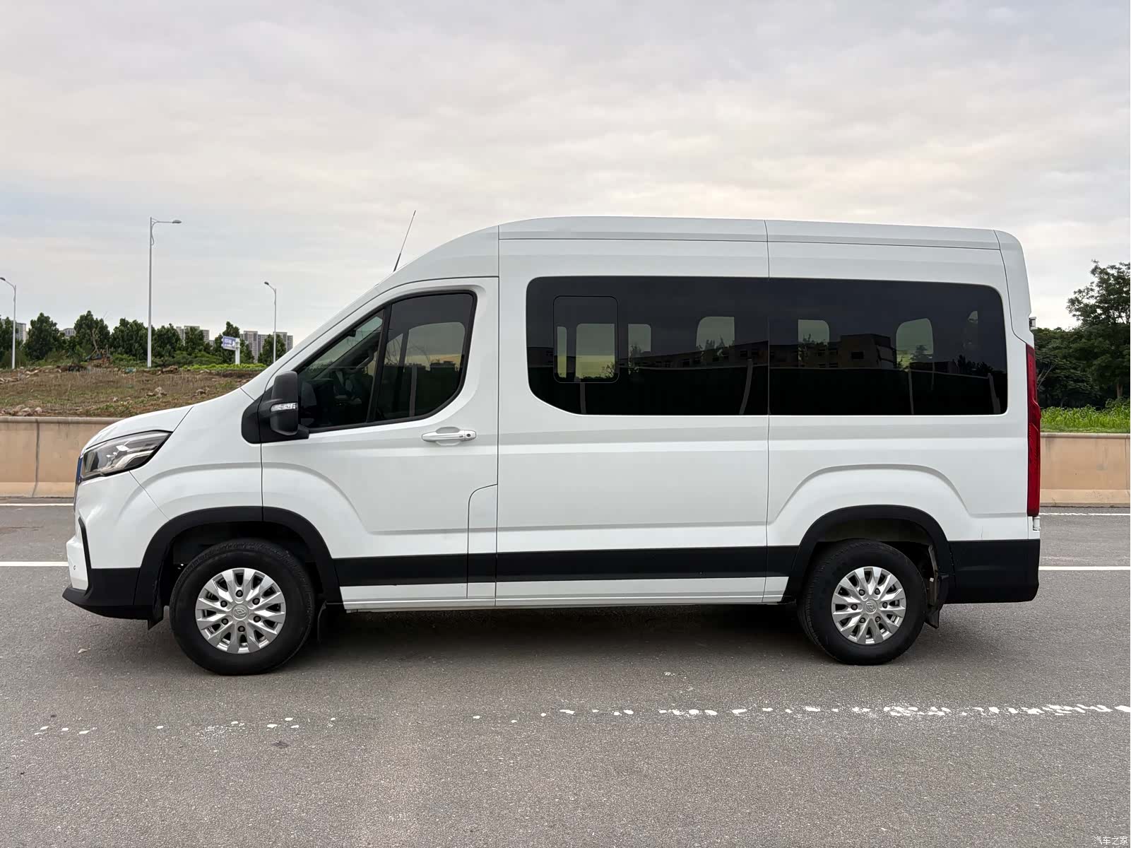 Maxus V90, 2021 2