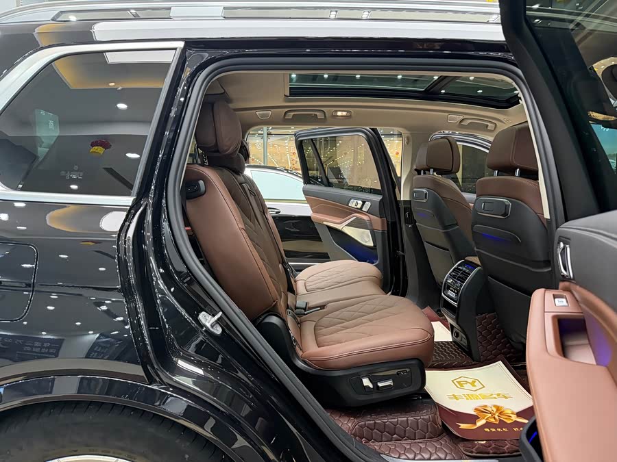BMW X7 2023, фото 9