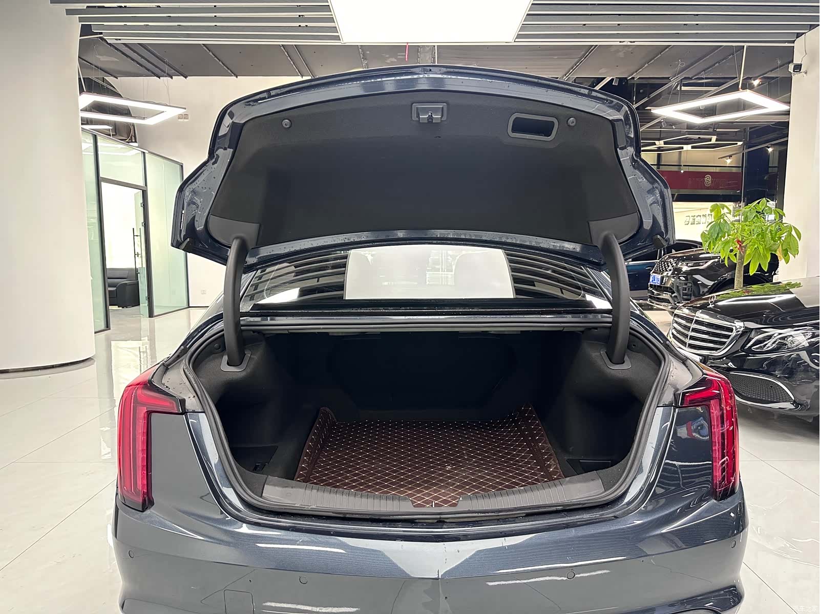 Cadillac CT5, 2022 14