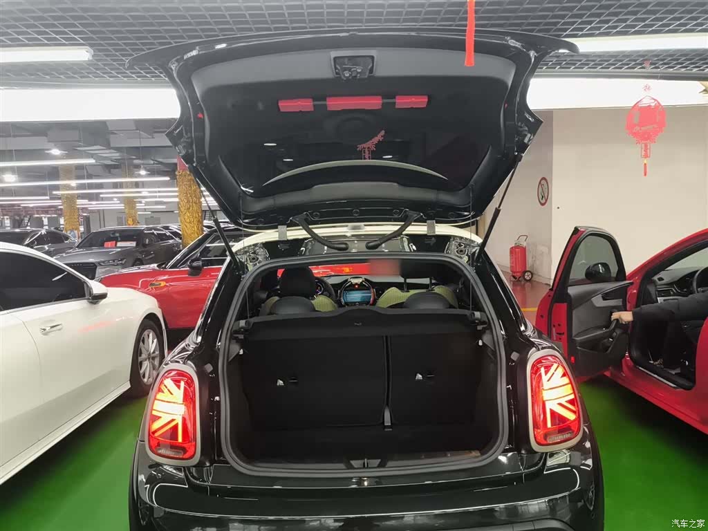 Mini Cooper, 2023 15