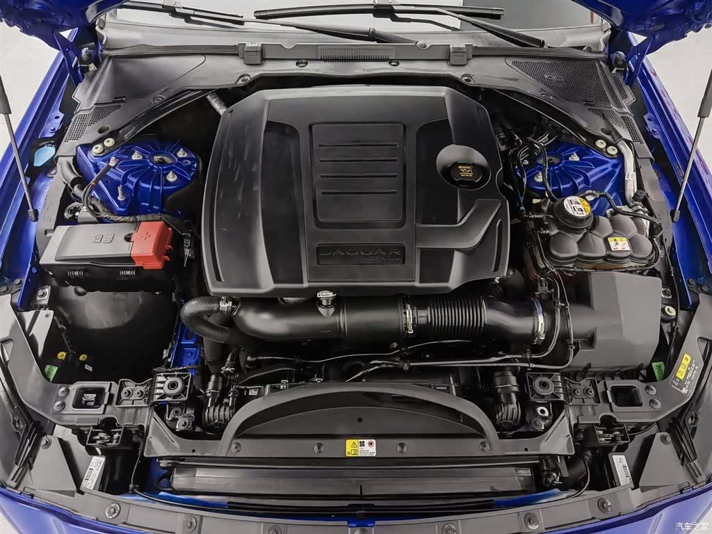 Land Rover XEL, 2020 6
