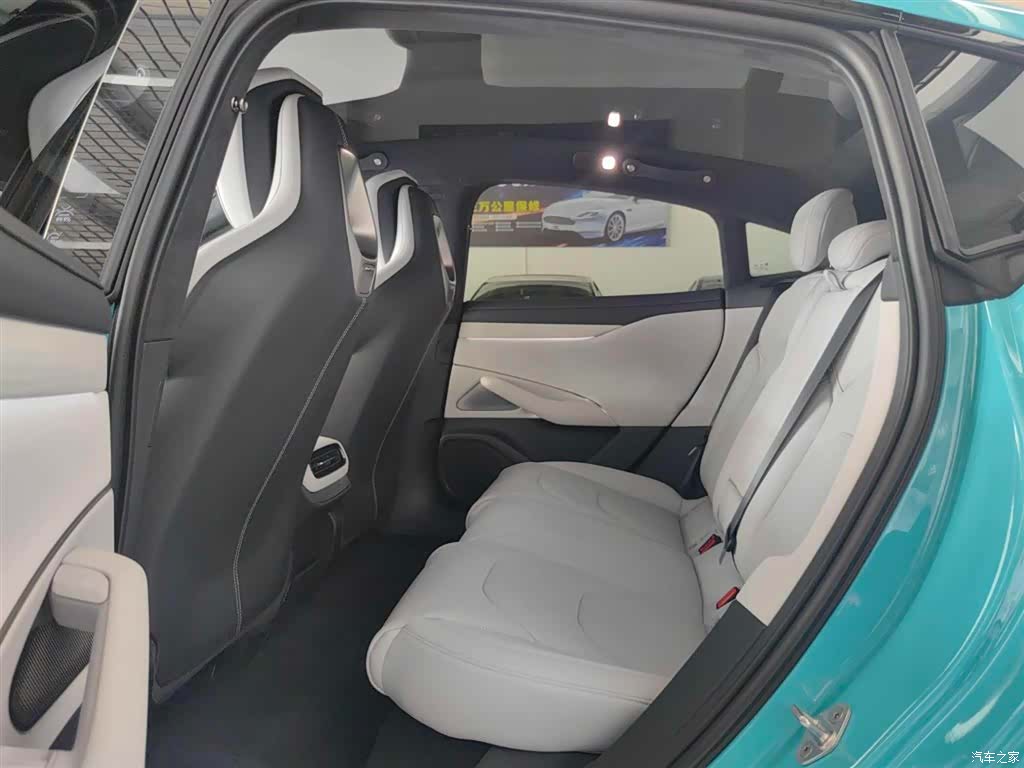 Xiaomi SU7, 2024 9