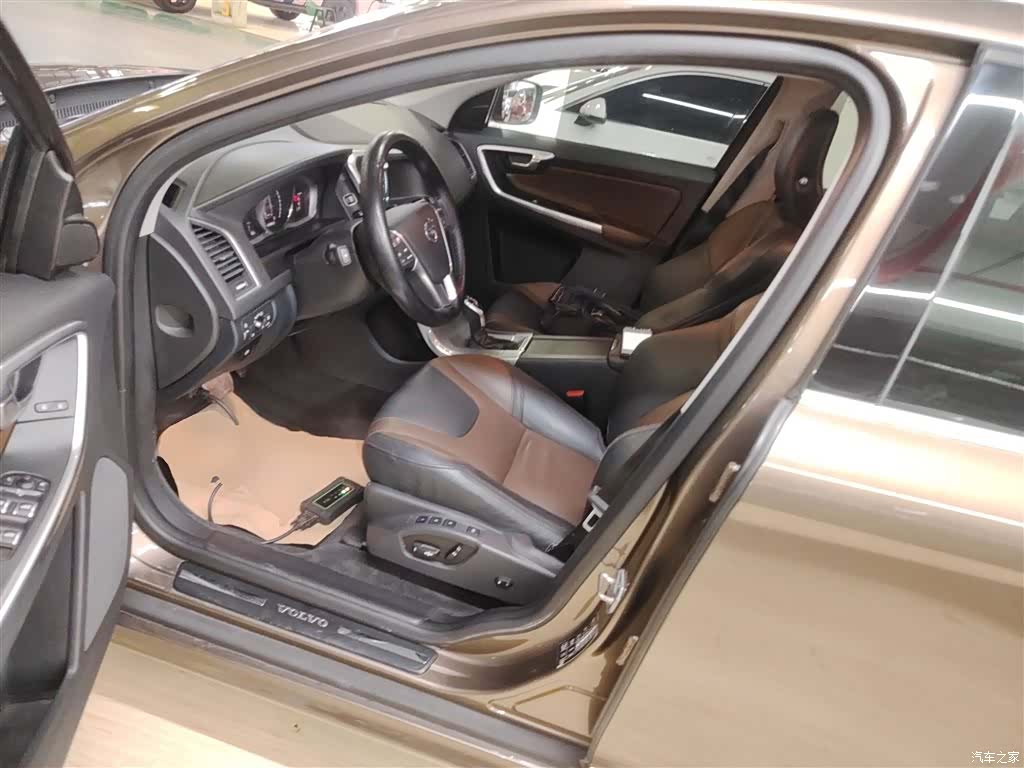Volvo XC60, 2016 11