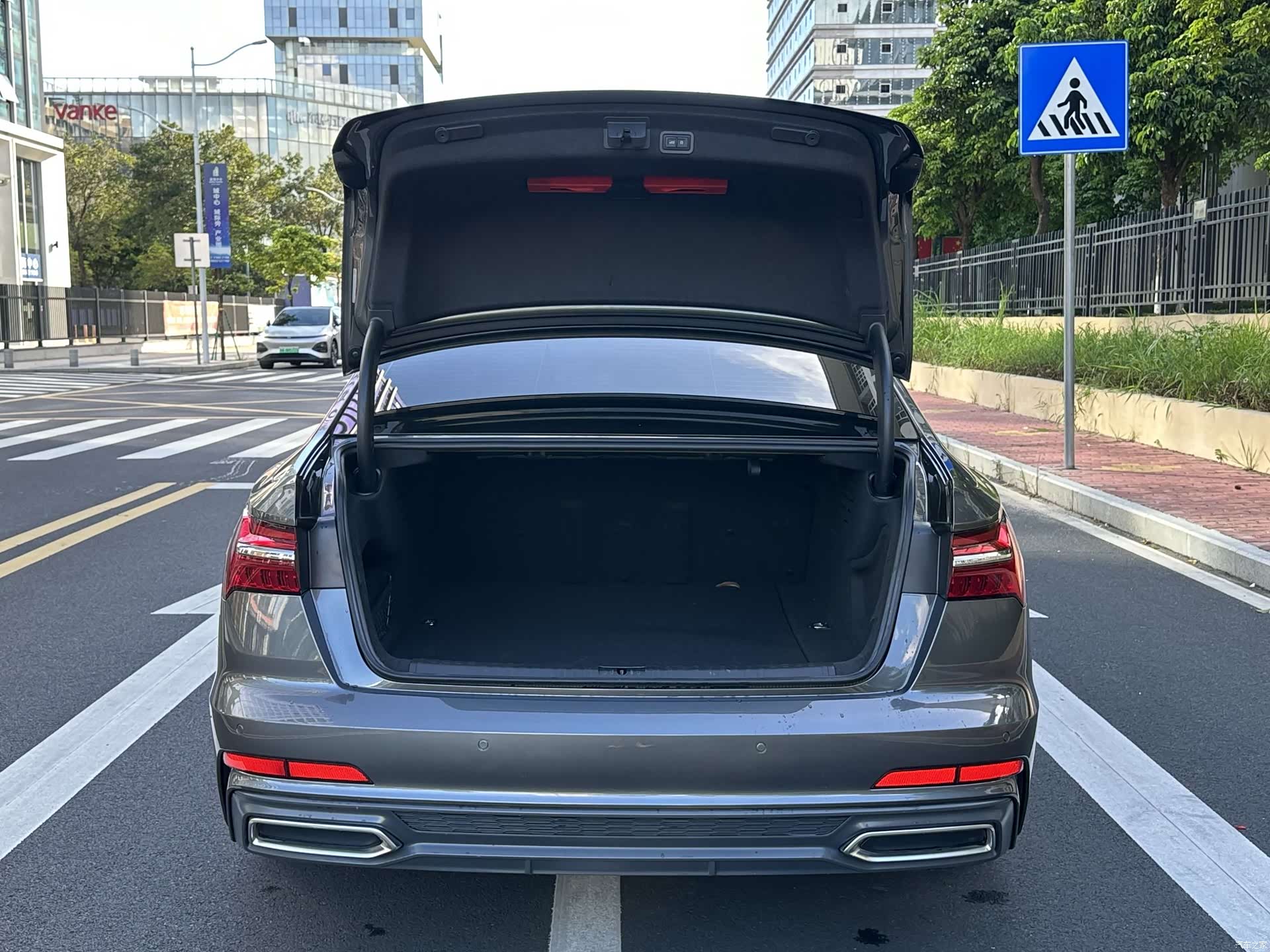 Audi A6L, 2021 7