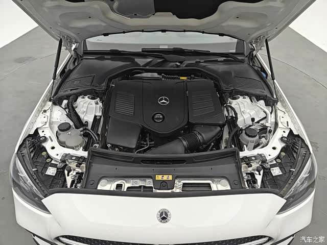 Mercedes-Benz C-Class, 2022 15