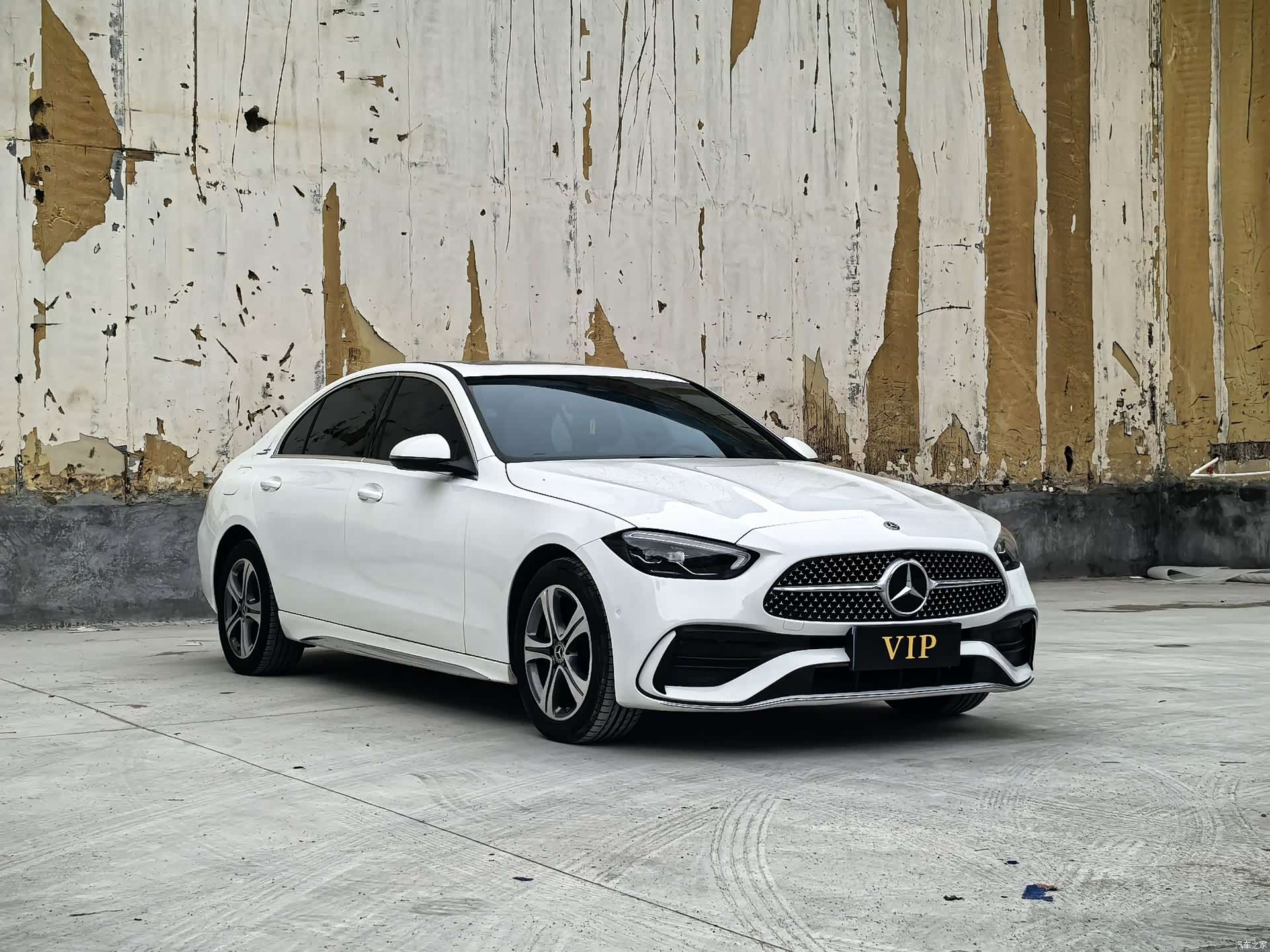 Mercedes-Benz C-Class, 2023 3