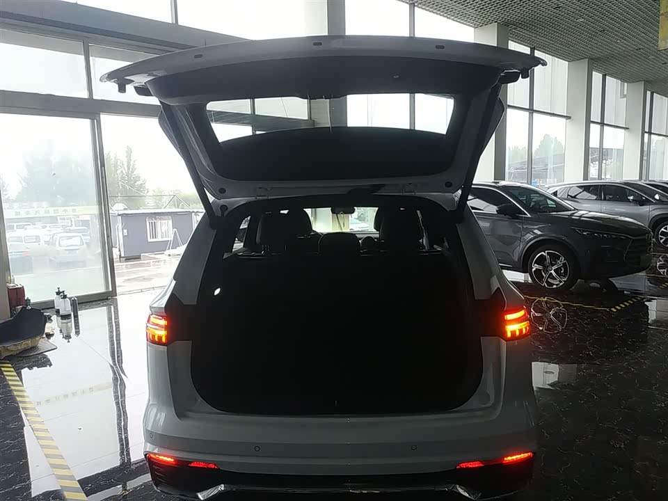 Geely Monjaro