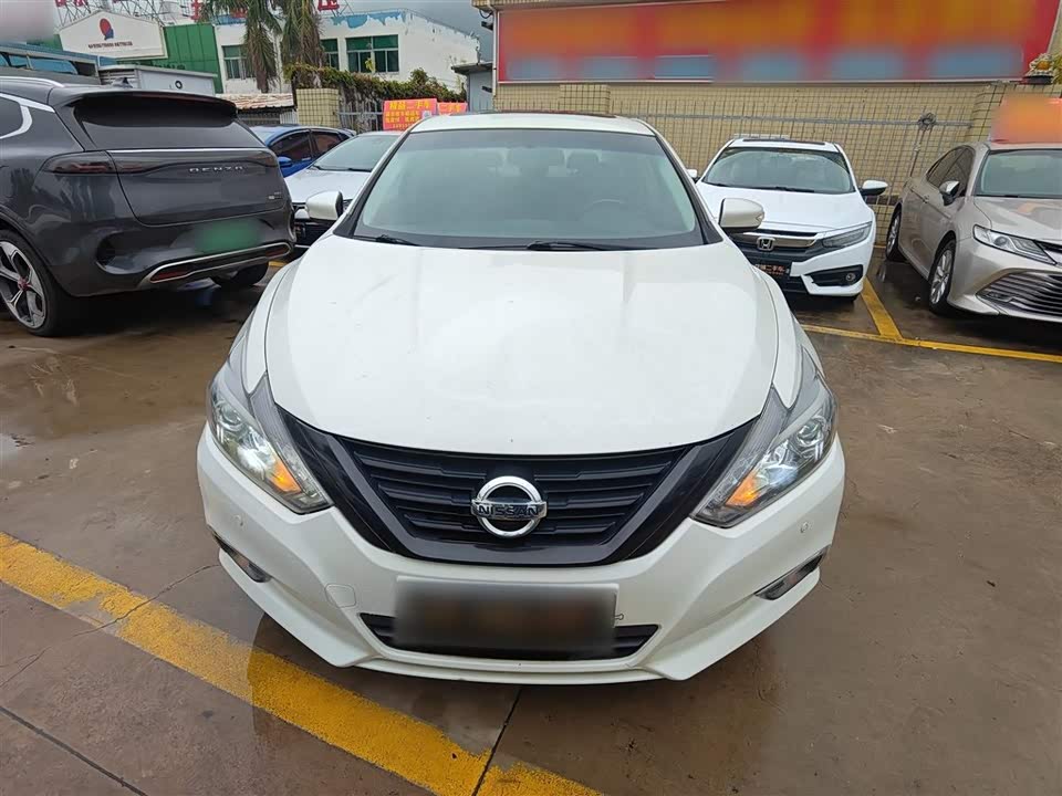 Nissan Teana