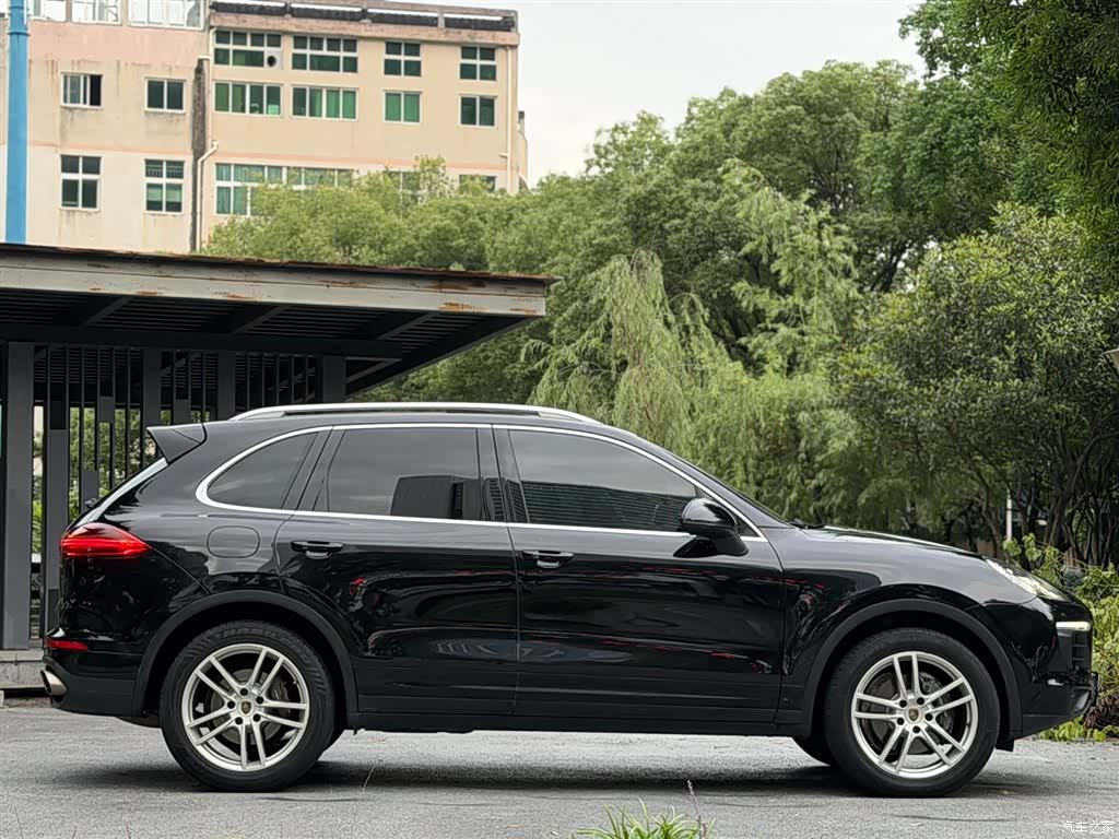 Porsche Cayenne, 2016 7