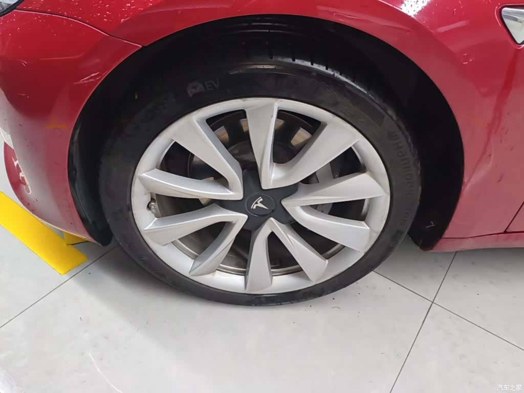 Tesla Model 3, 2020 23