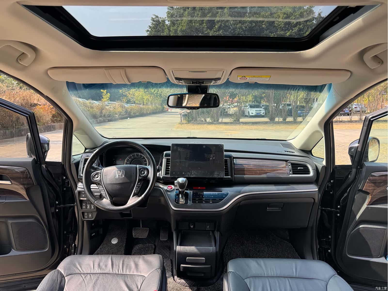 Honda Elysion, 2019 10