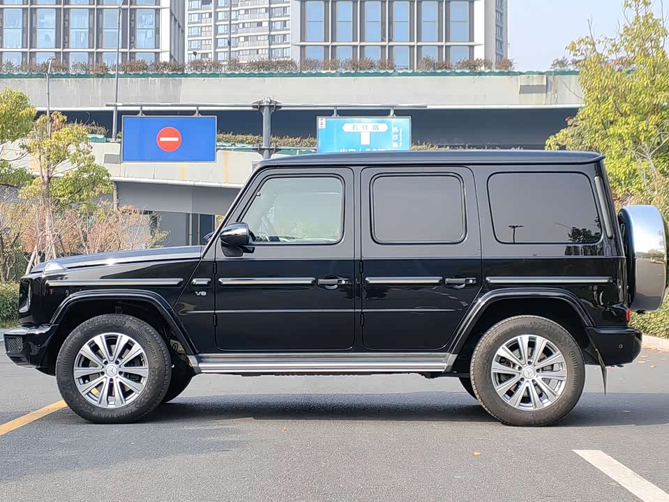 Mercedes-Benz G-class