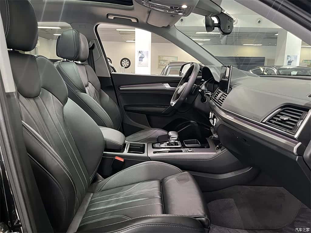 Audi Q5L, 2022 11