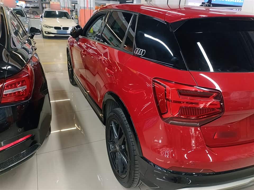 Audi Q2L