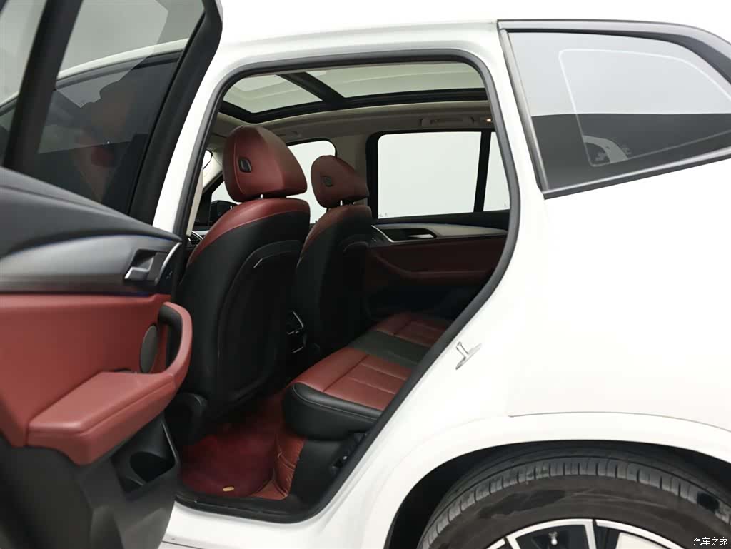 BMW iX3, 2022 14