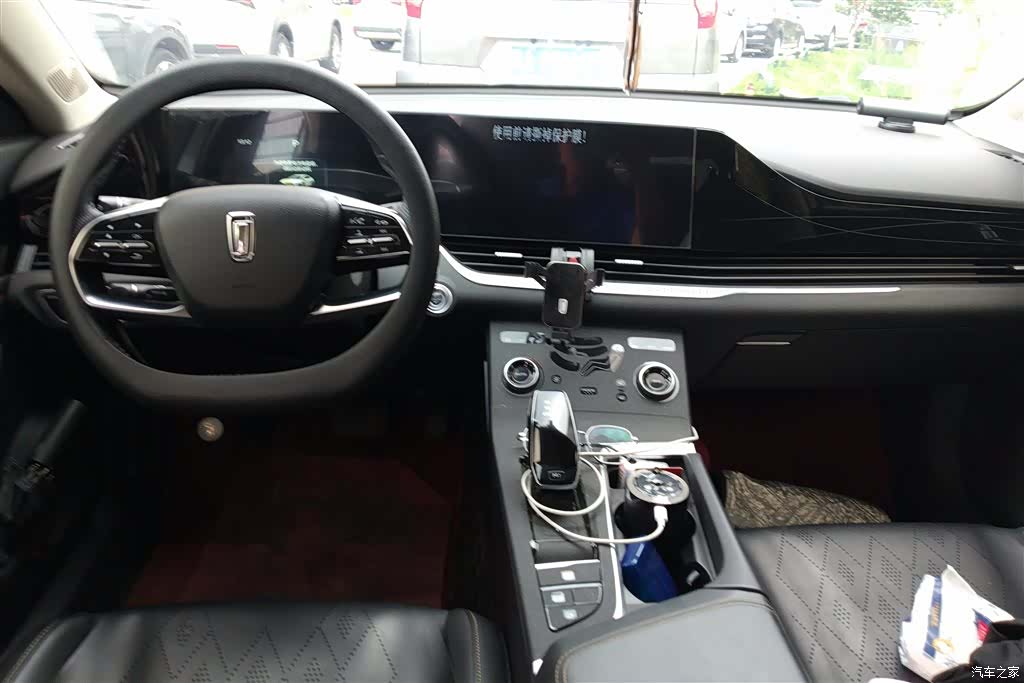 Bestune B70, 2024 12