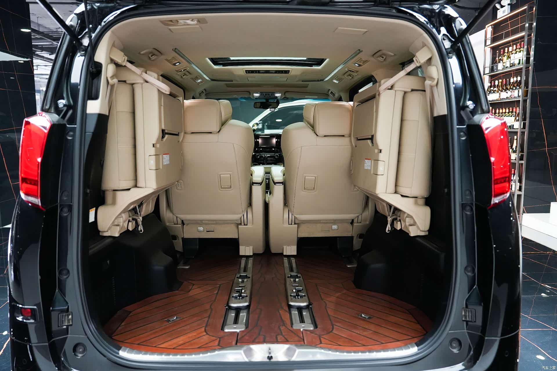 Toyota Alphard, 2018 24