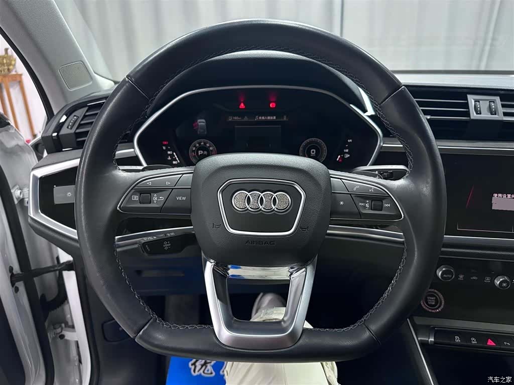 Audi Q3, 2022 13