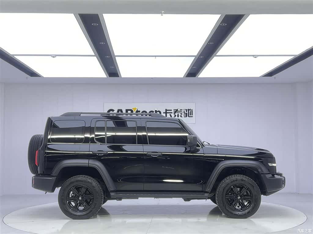 Tank 300, 2023 13