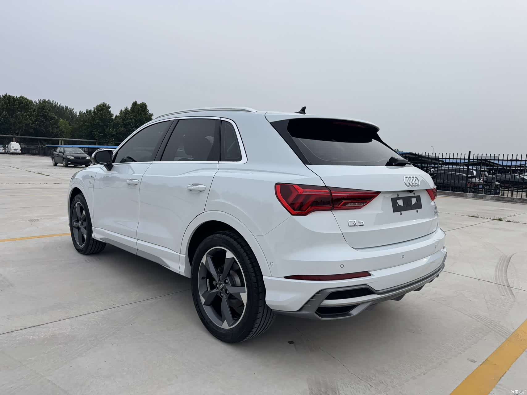 Audi Q3, 2022 4