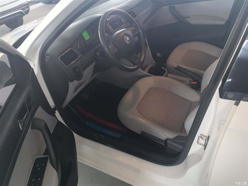 Skoda Rapid, 2017 16