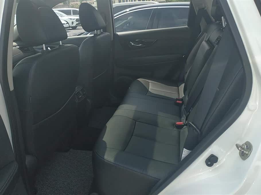 Nissan Qijun Nissan Qijun