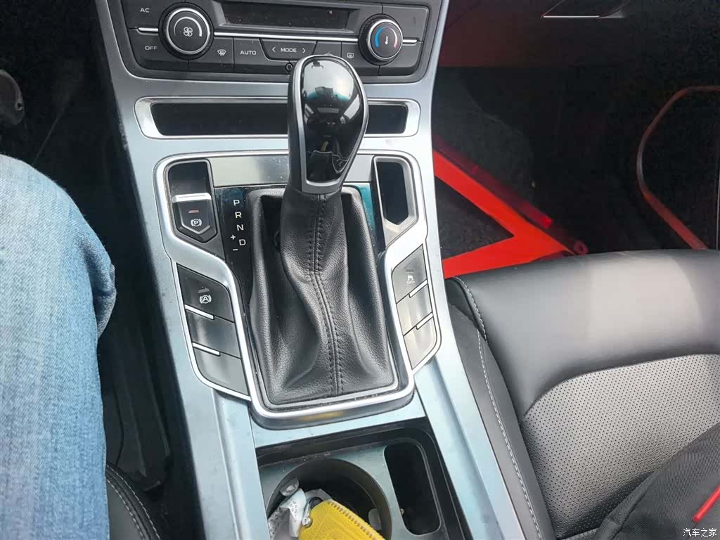 Geely Emgrand, 2018 14