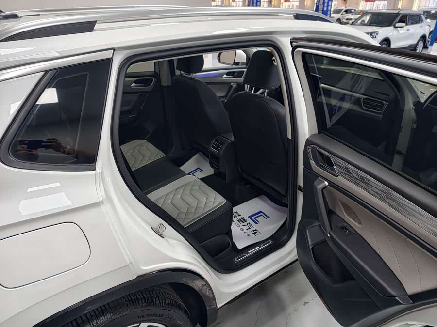 Volkswagen Tayron 2023, фото 18