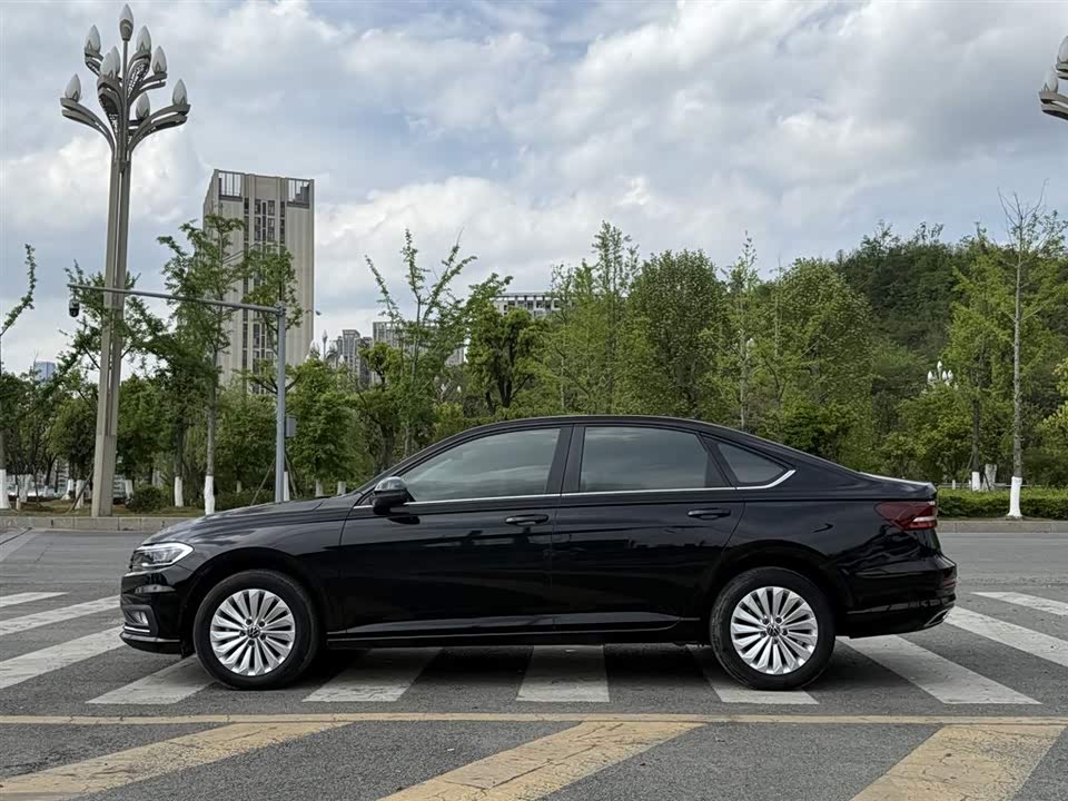 Volkswagen Lavida