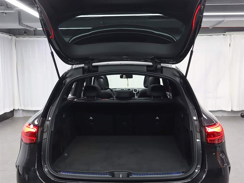 Mercedes-Benz GLC AMG