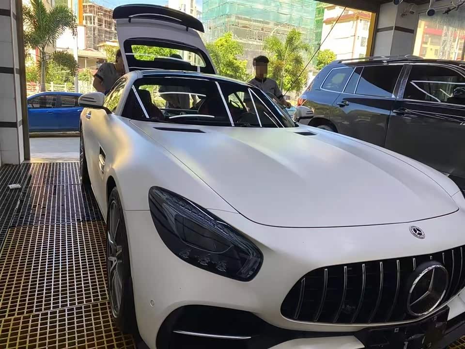 Mercedes-Benz AMG GT