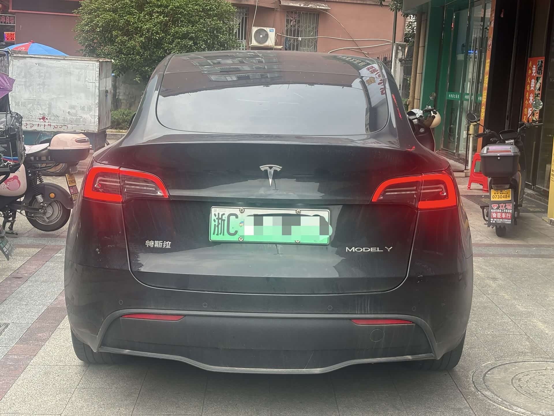 Tesla Model Y, 2024 3