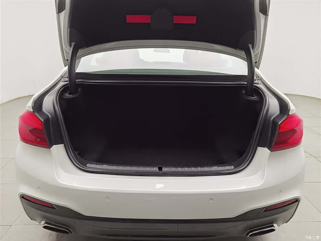 BMW 5 Series, 2018 16