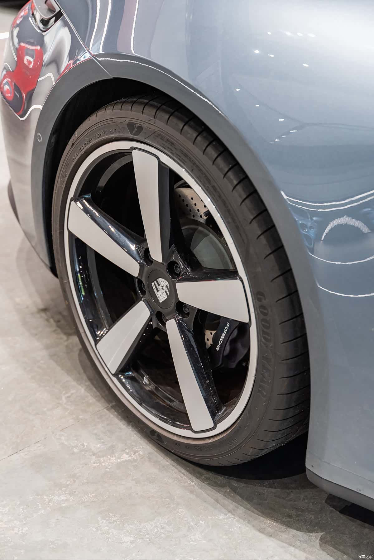 Porsche 911, 2025 28