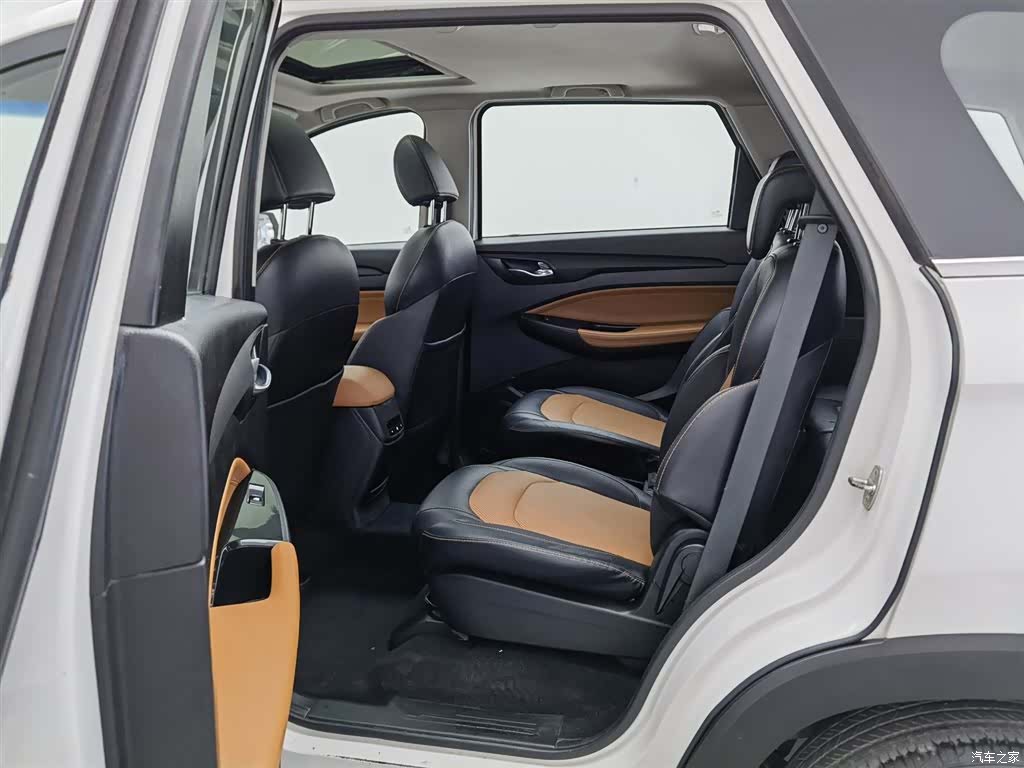 Wuling Hongguang, 2018 15