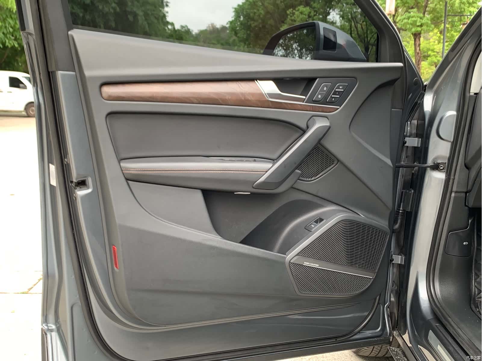 Audi Q5L, 2020 11