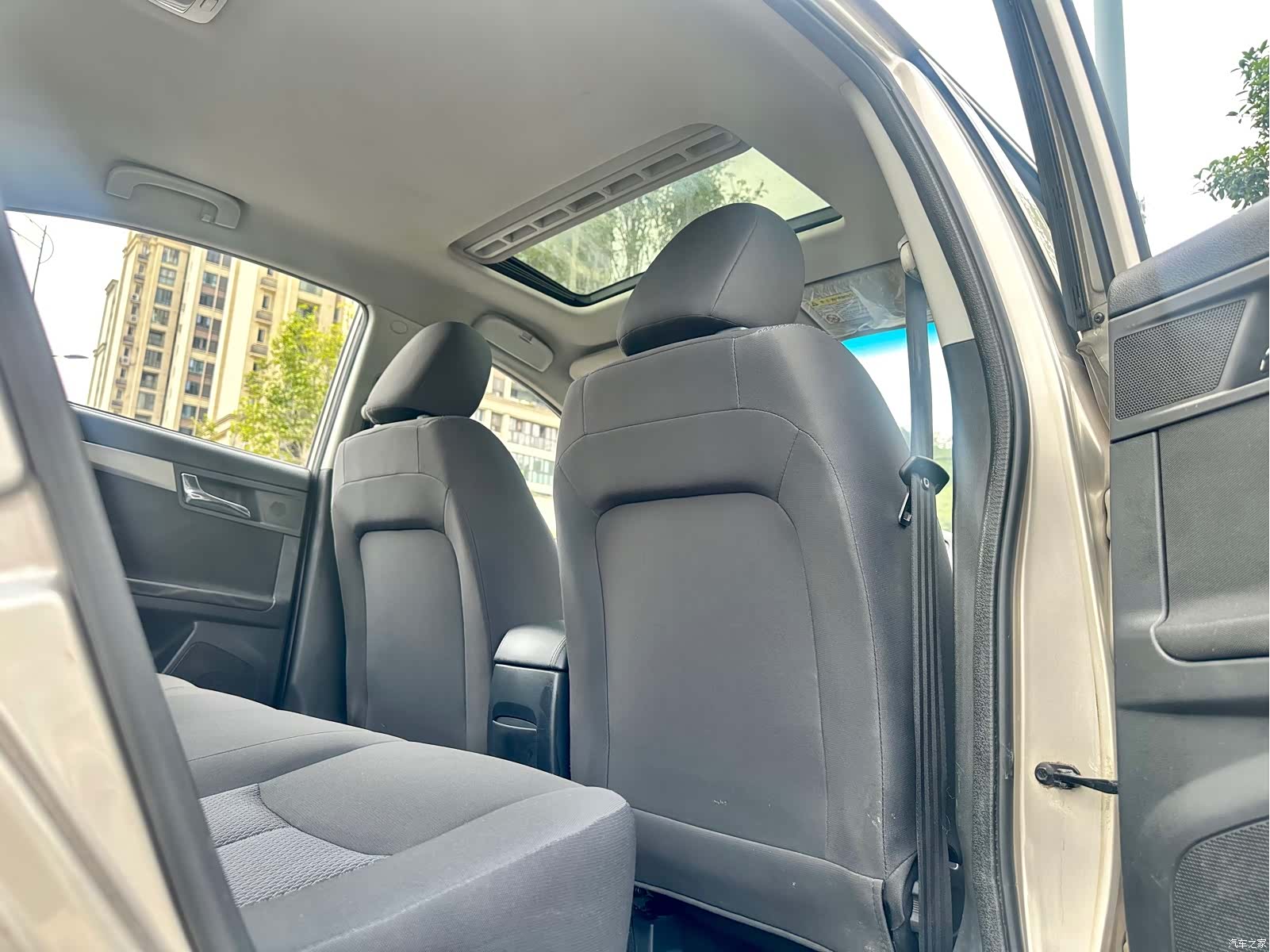 Roewe 350, 2016 24