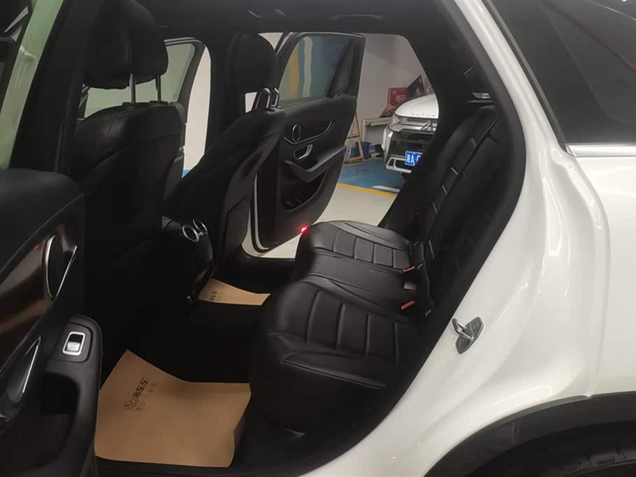 Mercedes-Benz GLC Mercedes-Benz GLC