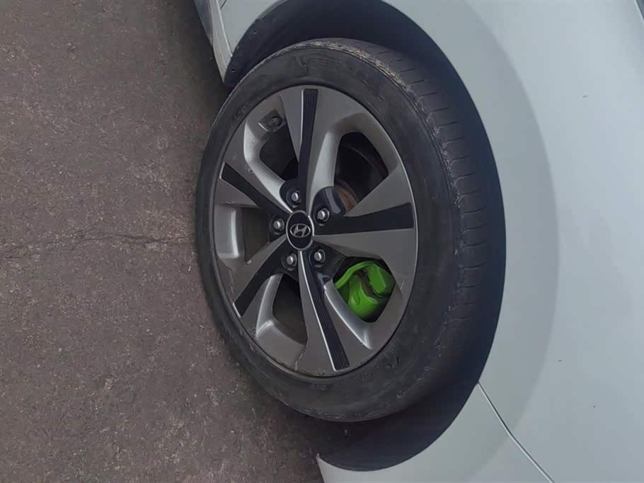 Hyundai Festa