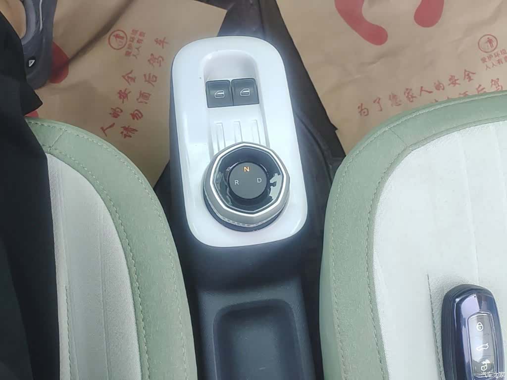 Geely Panda, 2025 14