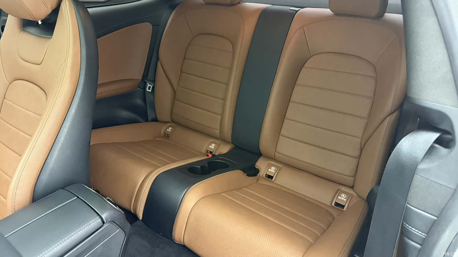 Mercedes-Benz C-Class, 2018 11