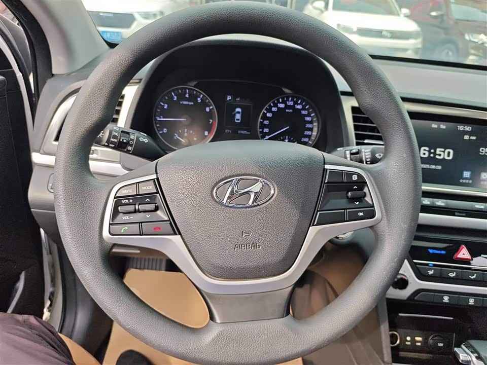 Hyundai Lead