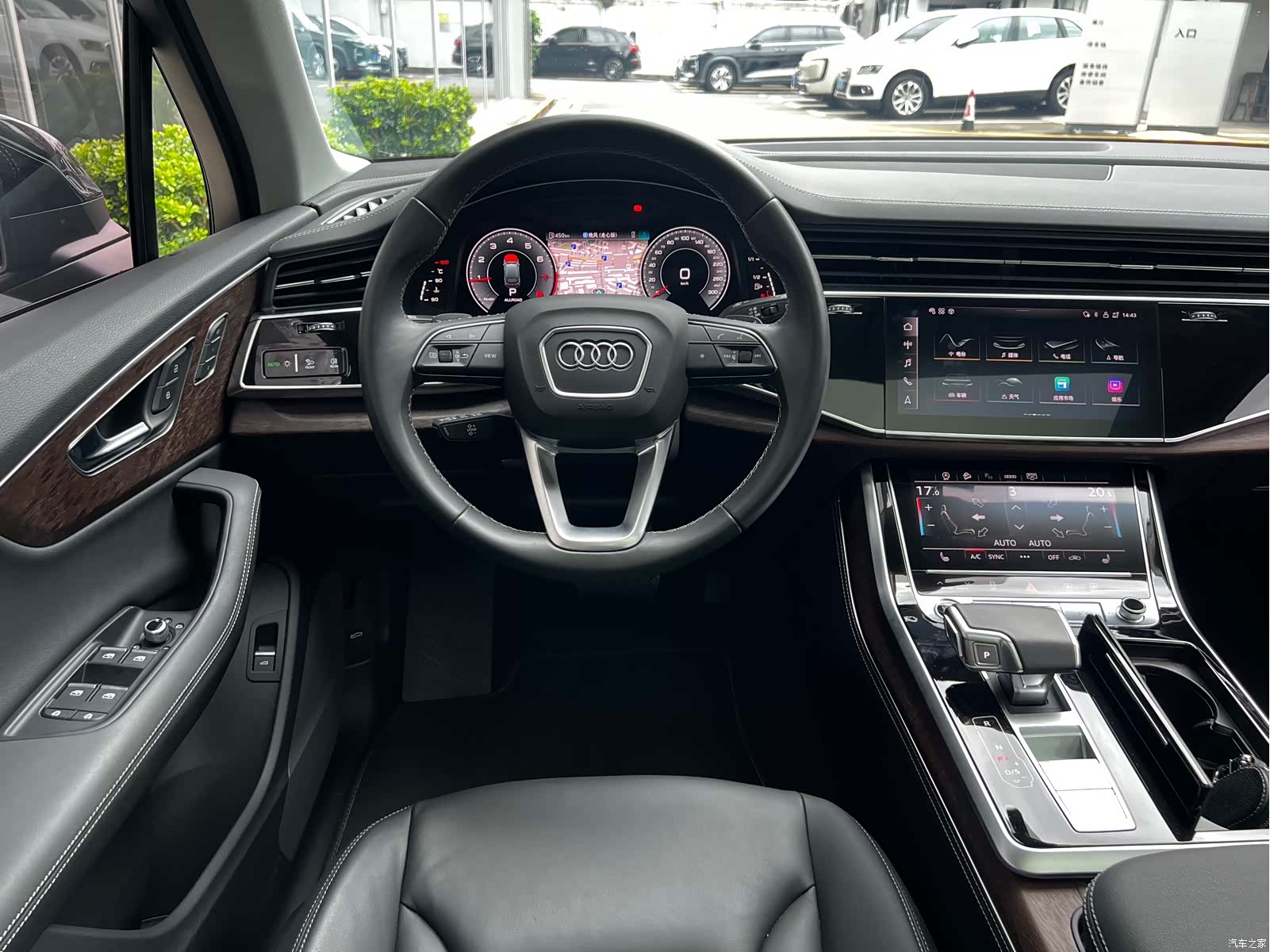 Audi Q7, 2024 13