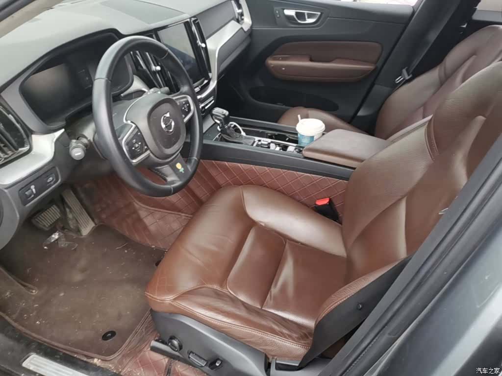 Volvo XC60, 2018 15