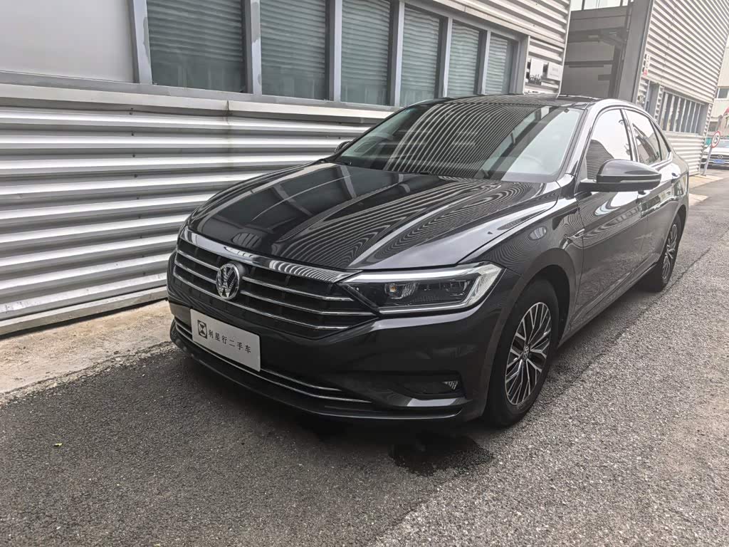 Volkswagen Sagitar